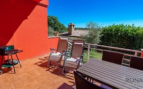Rona Apartment Denis